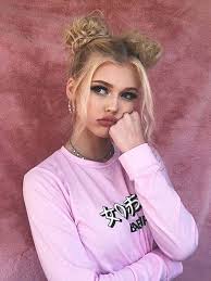Discover messy buns, twisted braids, pigtails or updos for short to long hair! 15 Cool Space Buns Hairstyles To Rock In 2021 The Trend Spotter