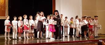 Sfarsit de an scolar la scoala generala podoleni. Serbare De Sfarsit De An Scolar La Seminarul Teologic Sfantul Apostol Andrei Din GalaÅ£i