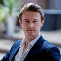 Scott Traeger's Instagram, Twitter & Facebook