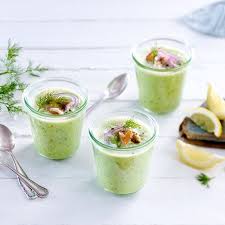 Kalte Gurken Gazpacho Mit Rauchermakrele Rezept Geraucherte Makrele Gazpacho Lebensmittel Essen