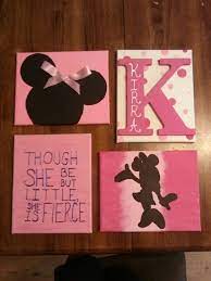 These minnie mouse marshmallow pops are super easy to make for your minnie mouse birthday party. Minnie Mouse Canvas Set Minnie Mouse Nursery Minnie Mouse Bedroom Minnie Mouse Baby Shower
