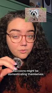 NEW EPISODE! Join Ellen & evolutionary morphologist Dr. Kassandra Ford as  we get amped up about electric fishes. We discuss fish who use electricity  to make mind maps, sabotage each other by