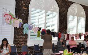 Display Baby Shower Gifts On A Clothes Line How Cute Is This Baby Shower Fruit Baby Shower Crafts Baby Shower