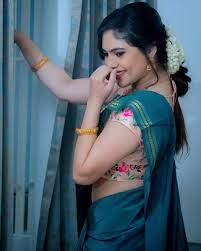 Actress sherin shringar, who emerged as one of the finalists of bigg boss tamil 3, has received widespread acclaim for her roles in her debut movie thulluvadho ilamai, starring dhanush, and the. Indiaglitz Tamil On Twitter Sherin Shringar More Actress Images At Https T Co Hmozcbjmrb