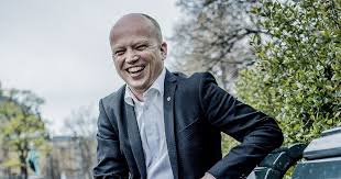 Trygve slagsvold vedum til aftensmaten: Senterpartiet Jeg Er Kjemperedd For A Tape Valget