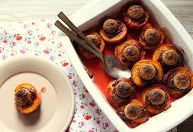 170 pesca luxardo 70 6,44 per la mousse al cioccolato e amaretto 130 gr. Pesche Ripiene Al Forno Con Amaretti E Cacao Il Pomodorino Confit