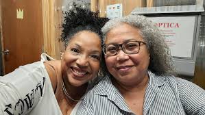 Yolanda Arroyo Pizarro added a...