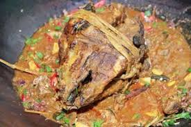 Gule kambing dengan warna merah merona yang berasal dari cabai merah kering yang direbus terlebih dahulu lalu. Resepi Gulai Kambing Nganjuk Resepimee Junotee Com