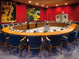 <b><u>salle des conférences</u></b>