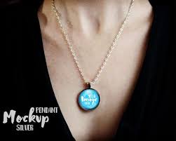 Free Silver U Round Pendant Template Mockup Stock Photography Psd Free Psd Mockups In 2020 Mockup Free Psd Free Psd Mockups Templates Free Packaging Mockup
