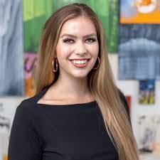 Nicole Freeman's Instagram, Twitter & Facebook