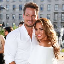 We would like to show you a description here but the site won't allow us. Bachelor Baby Ist Da Sebastian Und Angelina Pannek Sind Eltern Baby Update Nrw