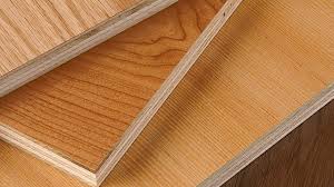 Disamping harganya yang masih murah (saat itu) dan hutan kita masih juga dengan istilah plywood atau secara tukang adalah triplek. Percantik Rumah Dengan 3 Jenis Alternatif Pelapis Dinding Dari Kayu