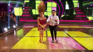 On dwts season 20, willow shields danced a contemporary routine during most memorable year night.willow, who was only 14 years old at the time, decided that she wanted to pay tribute to being cast in the hunger games.this contemporary dance left the judges and audience members wowed due to the emotional and powerful routine. Willow Shields Mark Ballas Cha Cha Video Dailymotion