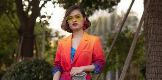 If you wish to go to the final, our advice is that you simply select a male blazer (oversize) and mix it with very female. 14 Ways To Wear A Blazer How To Style A Structured Jacket Instyle