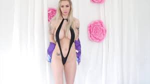 Elizabeth Rabbit Porn Porn Videos: 720p HD XXX 2025 | xHamster