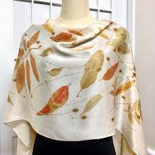 share fun studio 喜爾坊手作藝術 on instagram eco printing on silk 45 180cm made to order tainan taiwan 台南 台灣 花葉移印染 植物移印染 手作 植物印染 fashion women s top women