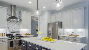 Urban Vs Suburban Living Love It Or List It Hgtv Urban Suburban Decor