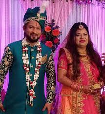 Ollywood singer tapu mishra biography, wiki, age, latest news, health, dies or alive, death fake news, early life, instagram, husband, children, death news & more. Ollywood Singer Tapu Mishra Married Sambad English