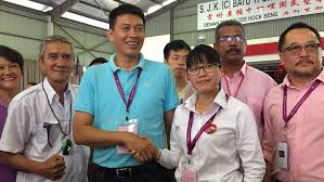 Kampong baharu cheras batu sembilan, malaysia. Bernama On Twitter Calon Prkbalakong Tan Chee Teong Dari Mca Dan Wong Siew Ki Dari Ph Bersalaman Ketika Melawat Pusat Pengundi Sjk C Batu 11 Cheras Https T Co Eguxmx3sds