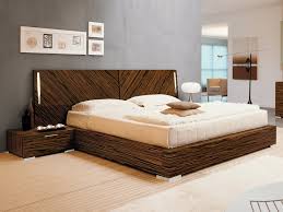 A true florida oasis with features galore! Naples Bedroom Set Queen Modern Digs Furniture