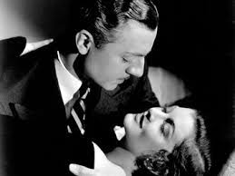 Evelyn Prentice's Instagram, Twitter & Facebook