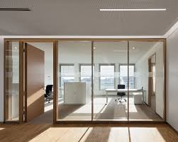Sparkasse Nurnberg Strahle Raum Systeme Office Interior Design Glass Office Open Office Design