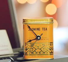 Que Faire Avec Votre Boite A The Vide Avec Images Boite A The Diy Horloge Boite