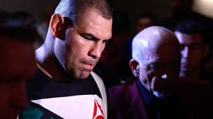 Ex-UFC champ Cain Velasquez out