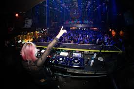 Meet Hanna Jung - Bold Journey Magazine