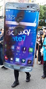 Check my commission rates and support my patreon for mature content. To Comic Con Samsung Galaxy Note 7 Explosion Controversy Know Your Meme