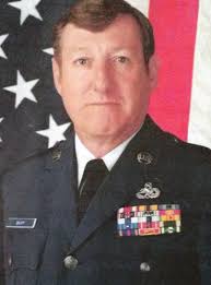 Artist Aims to Paint 700 Portraits of Texas KIAs