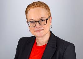 Susan Doe's Instagram, Twitter & Facebook