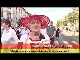 Cuvântul rusalii vine din latinescul rosalia, care înseamnă sărbătoarea rozelor. SÄƒrbÄƒtoarea Rusaliilor Obiceiuri È™i SuperstiÈ›ii Youtube