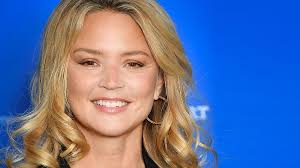 Virginie efira l'actrice top fan. Virginie Efira La Vie Decide Elle Meme Des Metamorphoses Possibles