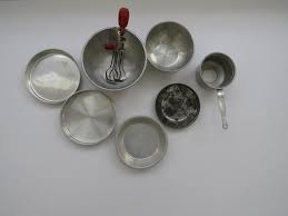 1950s Childrens Cookware Baking Set 7 Pieces Betty Taplin Egg Beater Aluminum Mixing Bowls Cake Pans Sauce Pan V Mixing Bowl Cake Baking Set Toy Collection