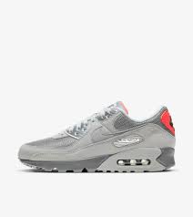 The air max 90 delivers incredibly as a great performance shoe that features a stable midsole and a mesh upper. Air Max Moscow Erscheinungsdatum Nike Snkrs De