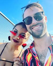 Somehow ezoo is always worth the $13 White Claws