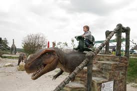 A childhood replete with artist merchandise and mixtapes followed. Dino Und Abenteuerpark Rezi West Balaton Hu