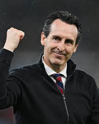 Anthony Hindle's Instagram, Twitter & Facebook