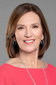 Debra Gil's Instagram, Twitter & Facebook