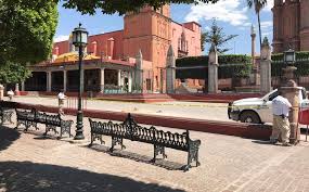 San miguel de allende is a small colonial town in the bajio mountains of central mexico, about 170 miles northwest of mexico city. Coronavirus En San Miguel De Allende Podran Regresar Al Confinamiento