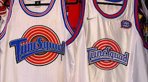 The first look at space jam 2 arrives, with lebron james debuting the new tune squad jersey he and the looney tunes will wear. Lebron James Tune Squad Space Jam Jersey Youtube