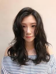 SOFE 索棐髮藝- #索棐蓬蓬燙🆙長高一公分不像以前的玉米鬚燙會皺皺的頭髮長了也不尷尬完成✓造型... |