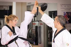 Claudia gerini se narodila 18. Claudia Gerini S Feet Wikifeet