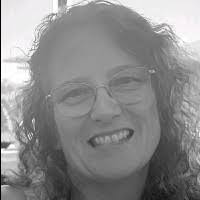 Melissa Rath's Instagram, Twitter & Facebook