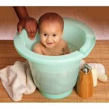 Slowly ease your baby into the tub feet first. Spa Baby Spababy Upright Baby Eco Bath Tub Reviews In Baby Bathing Tubs And Seats Chickadvisor