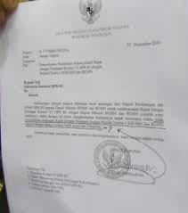 You are on page 1of 1. Ini Surat Permintaan Penundaan Rapat Dari Menteri Rini Soemarno Ke Dpr