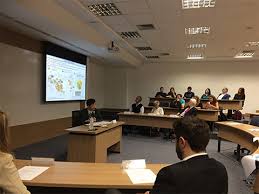 A ebape foi a primeira escola de administração da américa latina, com ensino de qualidade e tradição reconhecidos pelo mercado. Palestra Do Consul Geral Do Japao Sr Hoshino Na Fgv Ebape Consulado Geral Do Japao No Rio De Janeiro