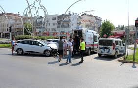 Yarali Tasiyan Ambulans Kaza Yapti Antalya Haberleri